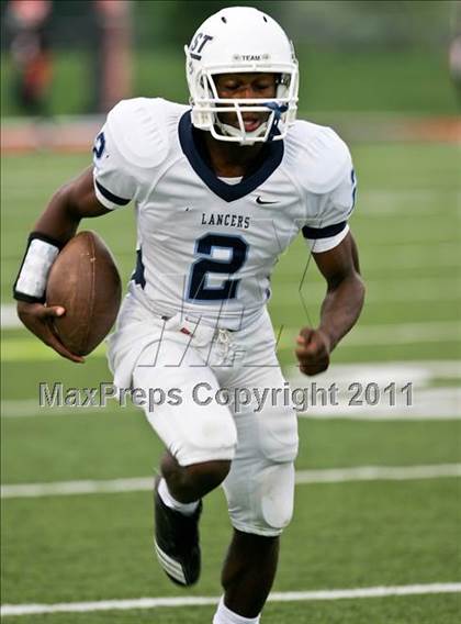Thumbnail 2 in Edwardsville vs. East photogallery.