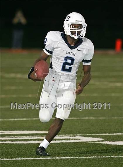 Thumbnail 3 in Edwardsville vs. East photogallery.