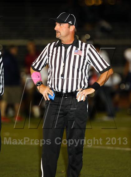 Thumbnail 3 in Santa Clarita Christian vs. Capistrano Valley Christian photogallery.