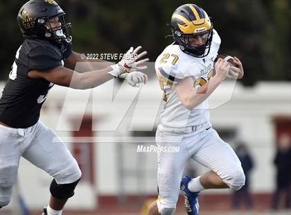 Thumbnail 3 in Bellevue @ Lincoln (WIAA 3A State Quarterfinal) photogallery.