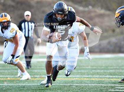 Thumbnail 3 in Bellevue @ Lincoln (WIAA 3A State Quarterfinal) photogallery.