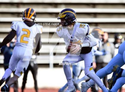 Thumbnail 2 in Bellevue @ Lincoln (WIAA 3A State Quarterfinal) photogallery.