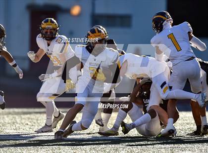 Thumbnail 3 in Bellevue @ Lincoln (WIAA 3A State Quarterfinal) photogallery.