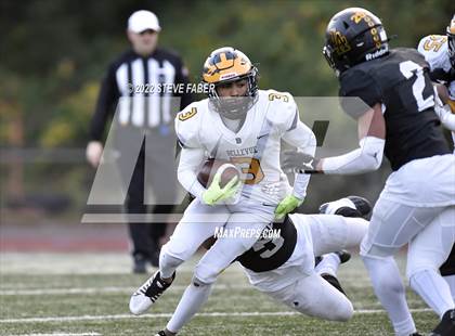Thumbnail 1 in Bellevue @ Lincoln (WIAA 3A State Quarterfinal) photogallery.