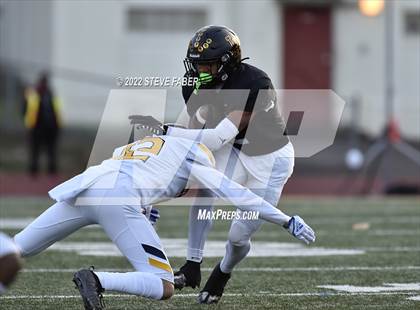 Thumbnail 3 in Bellevue @ Lincoln (WIAA 3A State Quarterfinal) photogallery.