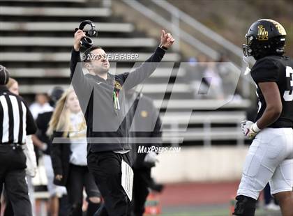 Thumbnail 3 in Bellevue @ Lincoln (WIAA 3A State Quarterfinal) photogallery.