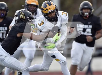 Thumbnail 3 in Bellevue @ Lincoln (WIAA 3A State Quarterfinal) photogallery.
