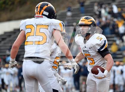 Thumbnail 3 in Bellevue @ Lincoln (WIAA 3A State Quarterfinal) photogallery.