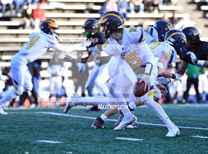 Thumbnail 1 in Bellevue @ Lincoln (WIAA 3A State Quarterfinal) photogallery.
