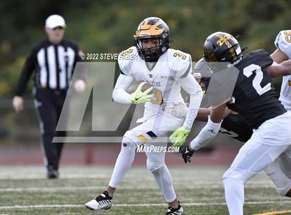 Thumbnail 2 in Bellevue @ Lincoln (WIAA 3A State Quarterfinal) photogallery.
