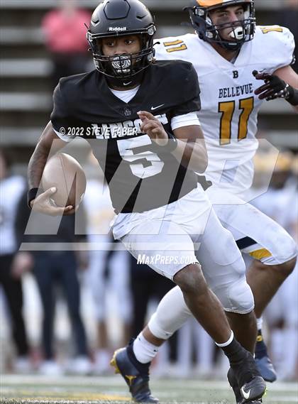Thumbnail 2 in Bellevue @ Lincoln (WIAA 3A State Quarterfinal) photogallery.