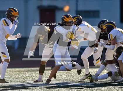 Thumbnail 1 in Bellevue @ Lincoln (WIAA 3A State Quarterfinal) photogallery.