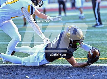 Thumbnail 2 in Bellevue @ Lincoln (WIAA 3A State Quarterfinal) photogallery.