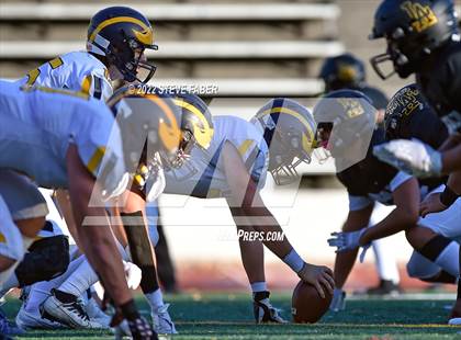 Thumbnail 1 in Bellevue @ Lincoln (WIAA 3A State Quarterfinal) photogallery.