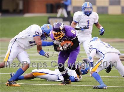 Thumbnail 2 in Tarboro vs. Carver (NCHSAA 2A Final) photogallery.