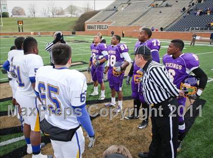 Thumbnail 2 in Tarboro vs. Carver (NCHSAA 2A Final) photogallery.