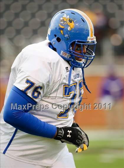 Thumbnail 2 in Tarboro vs. Carver (NCHSAA 2A Final) photogallery.