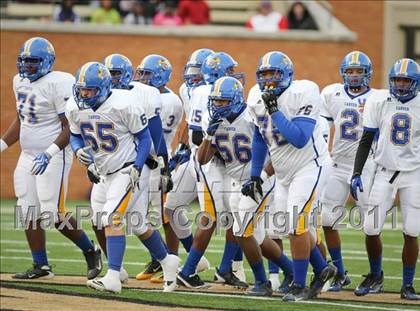 Thumbnail 1 in Tarboro vs. Carver (NCHSAA 2A Final) photogallery.