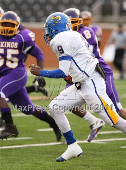 Thumbnail 1 in Tarboro vs. Carver (NCHSAA 2A Final) photogallery.