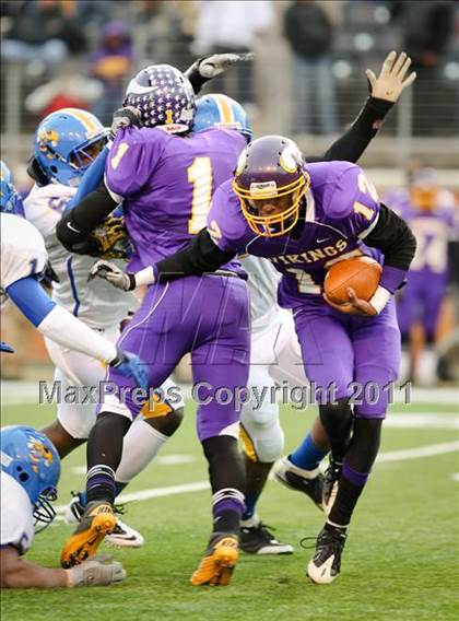 Thumbnail 1 in Tarboro vs. Carver (NCHSAA 2A Final) photogallery.