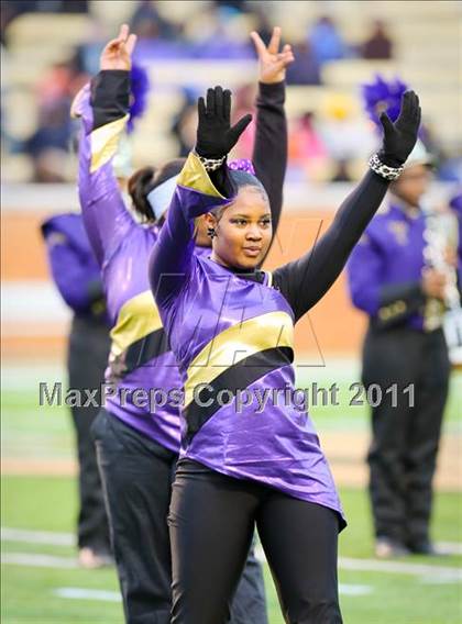 Thumbnail 2 in Tarboro vs. Carver (NCHSAA 2A Final) photogallery.