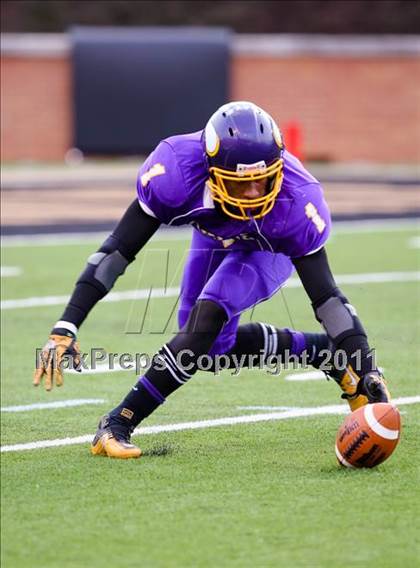 Thumbnail 1 in Tarboro vs. Carver (NCHSAA 2A Final) photogallery.