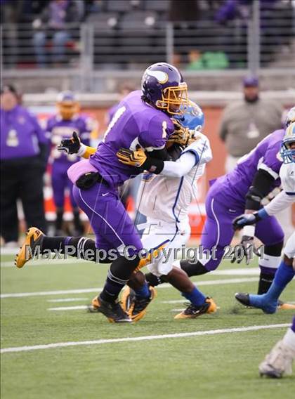 Thumbnail 3 in Tarboro vs. Carver (NCHSAA 2A Final) photogallery.
