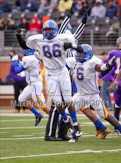 Thumbnail 1 in Tarboro vs. Carver (NCHSAA 2A Final) photogallery.