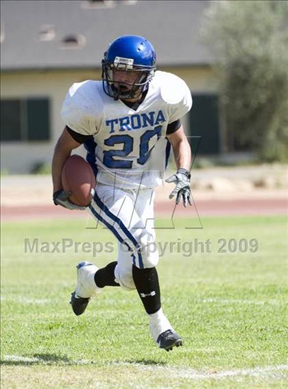 Thumbnail 1 in Trona @ Cate photogallery.