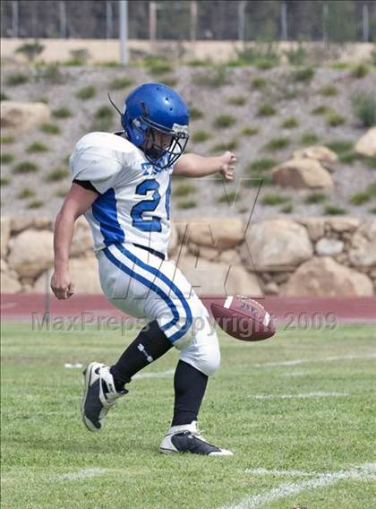 Thumbnail 3 in Trona @ Cate photogallery.