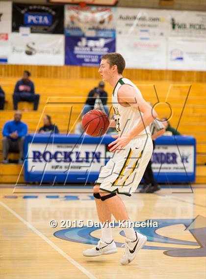 Thumbnail 3 in Central Catholic vs. Placer photogallery.