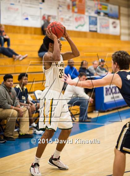 Thumbnail 2 in Central Catholic vs. Placer photogallery.