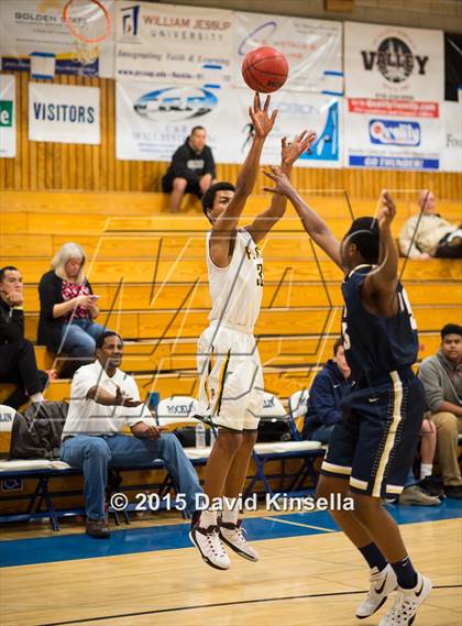 Thumbnail 1 in Central Catholic vs. Placer photogallery.