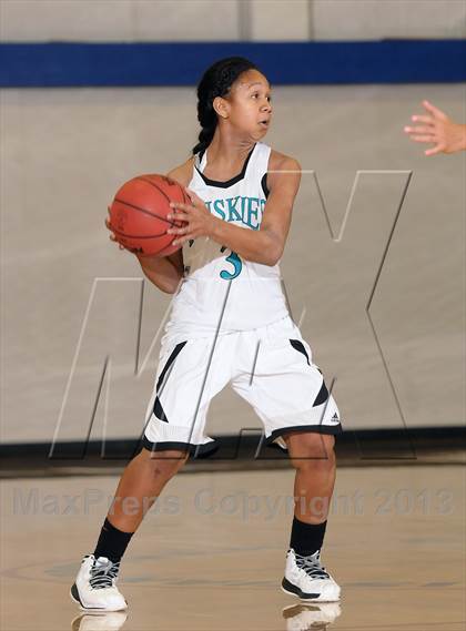 Thumbnail 3 in River City vs. Sheldon (Christian Brothers Holiday Classic) photogallery.
