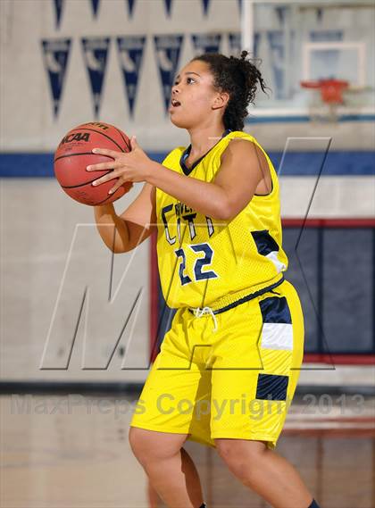 Thumbnail 1 in River City vs. Sheldon (Christian Brothers Holiday Classic) photogallery.