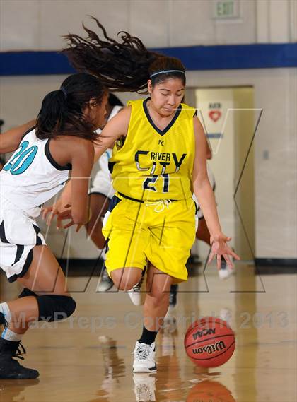 Thumbnail 2 in River City vs. Sheldon (Christian Brothers Holiday Classic) photogallery.