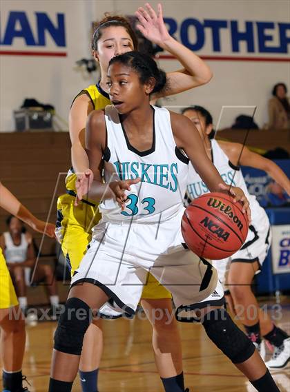 Thumbnail 2 in River City vs. Sheldon (Christian Brothers Holiday Classic) photogallery.