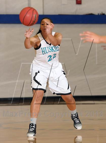 Thumbnail 1 in River City vs. Sheldon (Christian Brothers Holiday Classic) photogallery.
