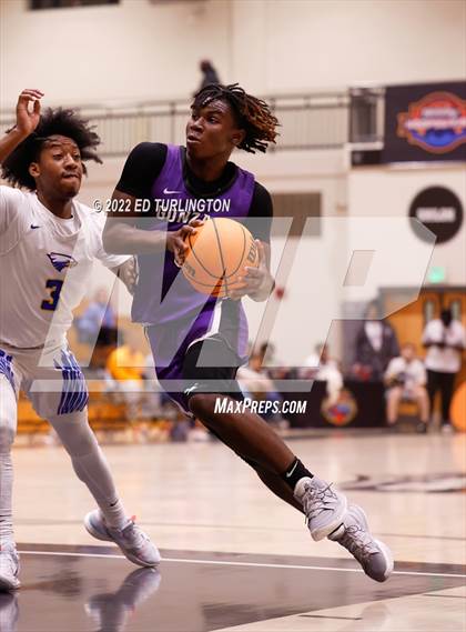 Thumbnail 3 in Gonzaga vs. Etowah (Holiday Hoopsgiving) photogallery.