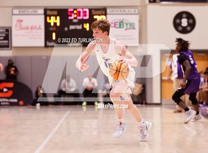 Thumbnail 1 in Gonzaga vs. Etowah (Holiday Hoopsgiving) photogallery.