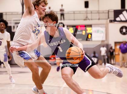 Thumbnail 2 in Gonzaga vs. Etowah (Holiday Hoopsgiving) photogallery.