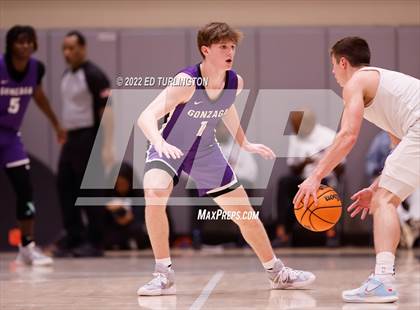 Thumbnail 1 in Gonzaga vs. Etowah (Holiday Hoopsgiving) photogallery.