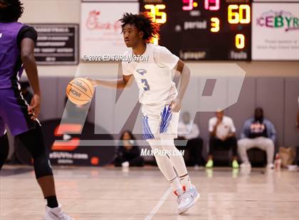 Thumbnail 1 in Gonzaga vs. Etowah (Holiday Hoopsgiving) photogallery.