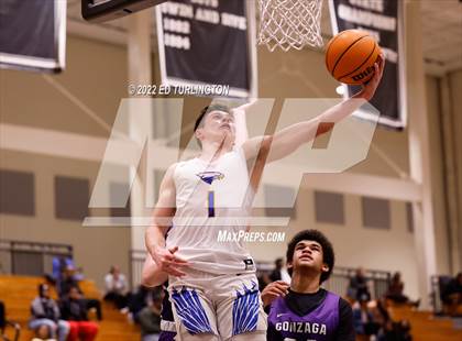 Thumbnail 2 in Gonzaga vs. Etowah (Holiday Hoopsgiving) photogallery.