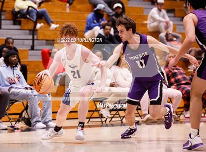 Thumbnail 3 in Gonzaga vs. Etowah (Holiday Hoopsgiving) photogallery.