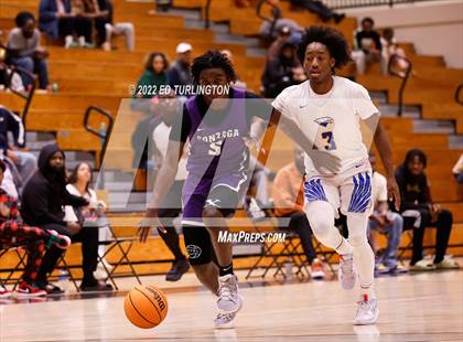 Thumbnail 3 in Gonzaga vs. Etowah (Holiday Hoopsgiving) photogallery.