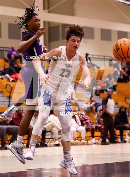 Thumbnail 3 in Gonzaga vs. Etowah (Holiday Hoopsgiving) photogallery.