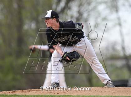 Thumbnail 1 in Rush-Henrietta vs. Webster Thomas photogallery.