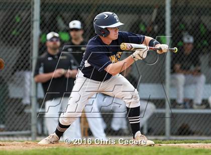 Thumbnail 3 in Rush-Henrietta vs. Webster Thomas photogallery.
