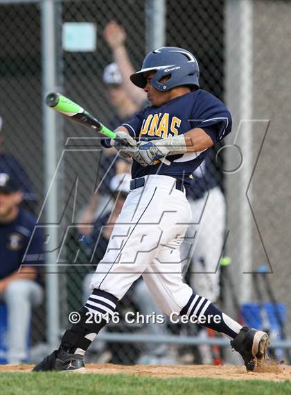 Thumbnail 1 in Rush-Henrietta vs. Webster Thomas photogallery.